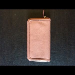 Tory Burch Bags - Peach Tory Burch Continental Wallet Tory Burch Bags - Peach Tory Burch Continental Wallet